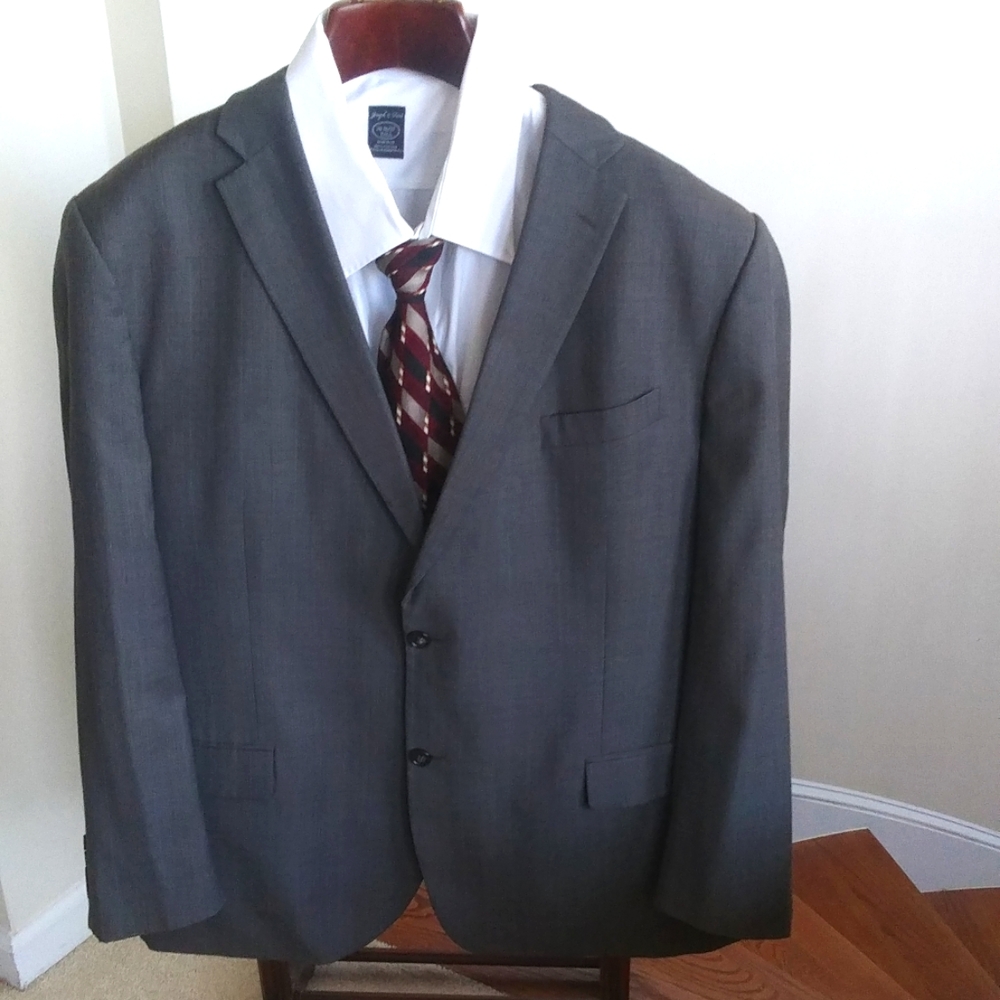 Tommy Hilfiger 2 piece 3 button dark gray with brown plaid